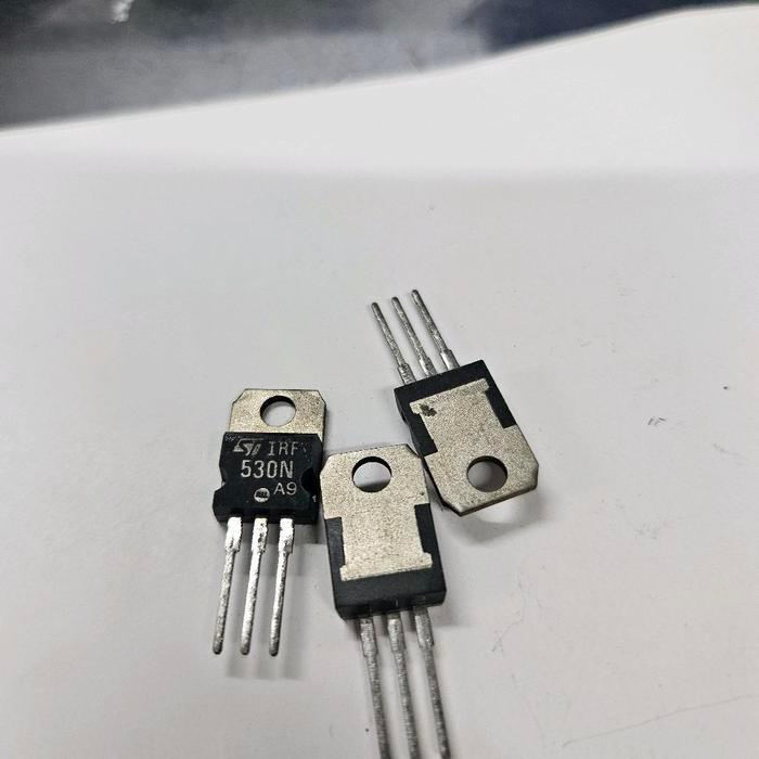 MOSFET IRF 530 ST ORIGINAL CABUTAN IRF530
