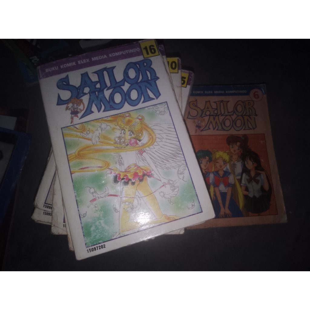 buku komik Sailor Moon 22 buku
