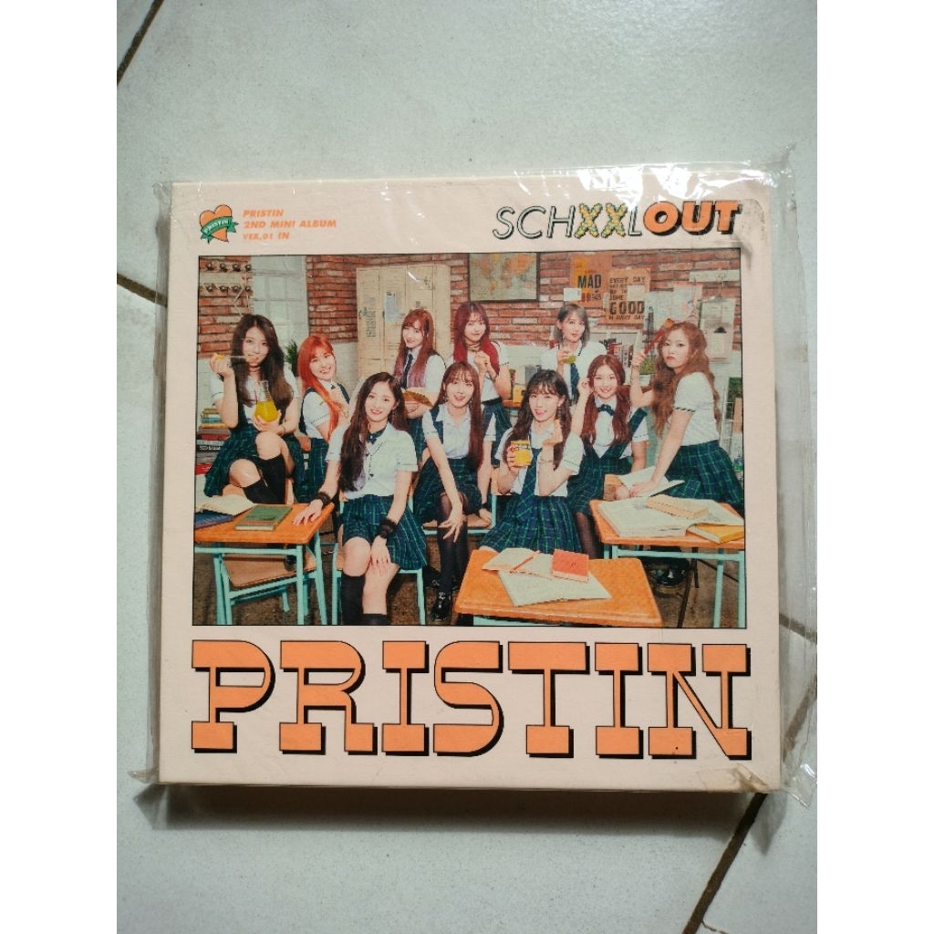 album only Pristin SCHXXL OUT
