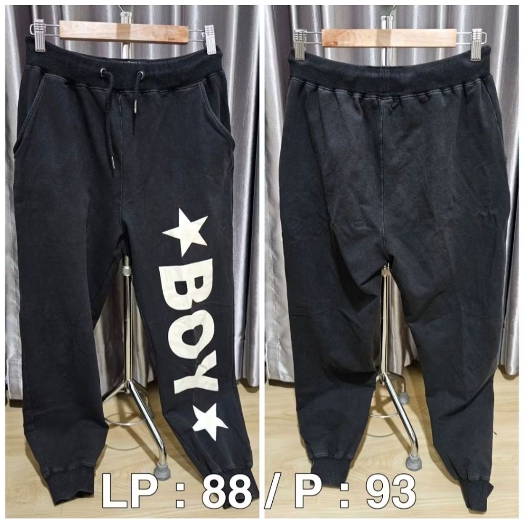 Celana Joger Boy London, Harga 350.000, Big Logo, Sablon aman no crack, mulus, Lingkar Pinggang dan 