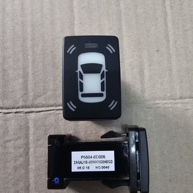 Tombol switch Corner /P5504-0D005/ Vios yaris ORIGINAL
