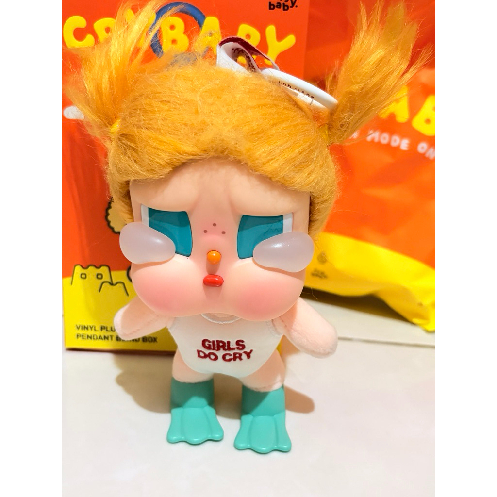 Popmart Crybaby