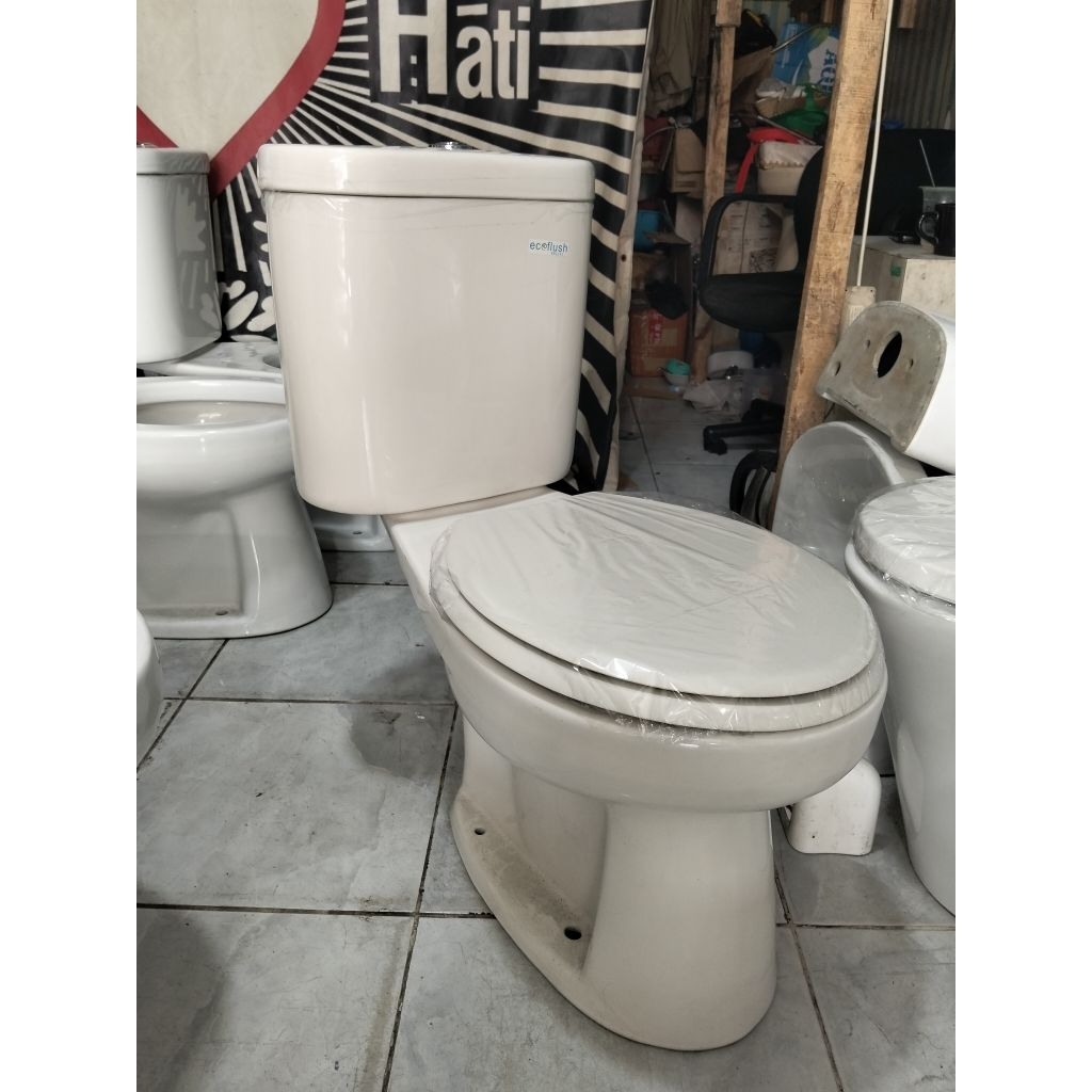 CLOSET DUDUK TOTO SW420JP INVORY