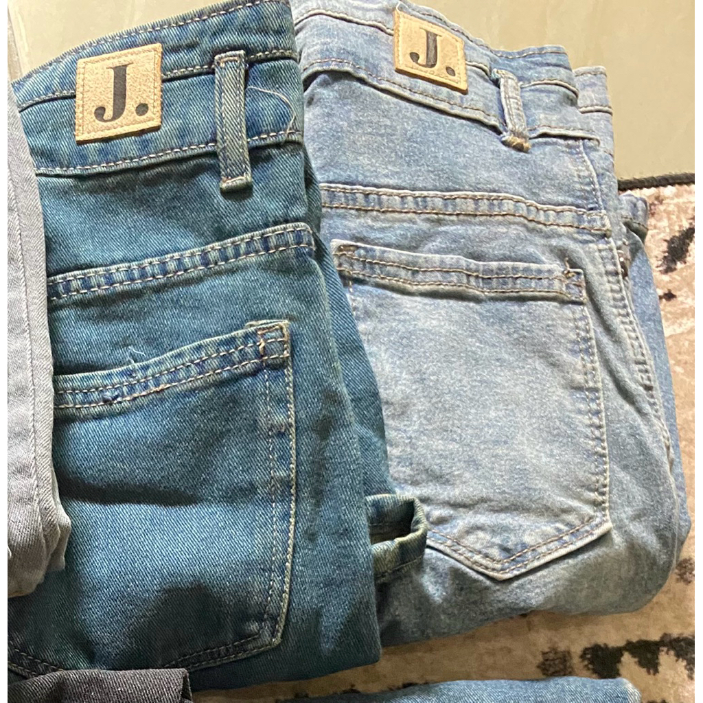 celana jiniso cutbray pl like new 28 kanan