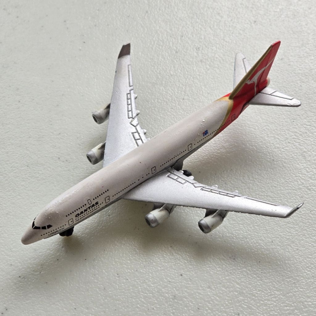 Mainan Diecast Pesawat Qantas Longreach