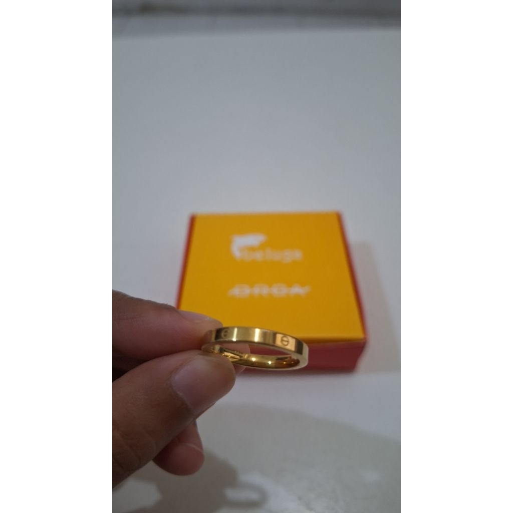 Beluga orca Cincin titanium cartier  gold