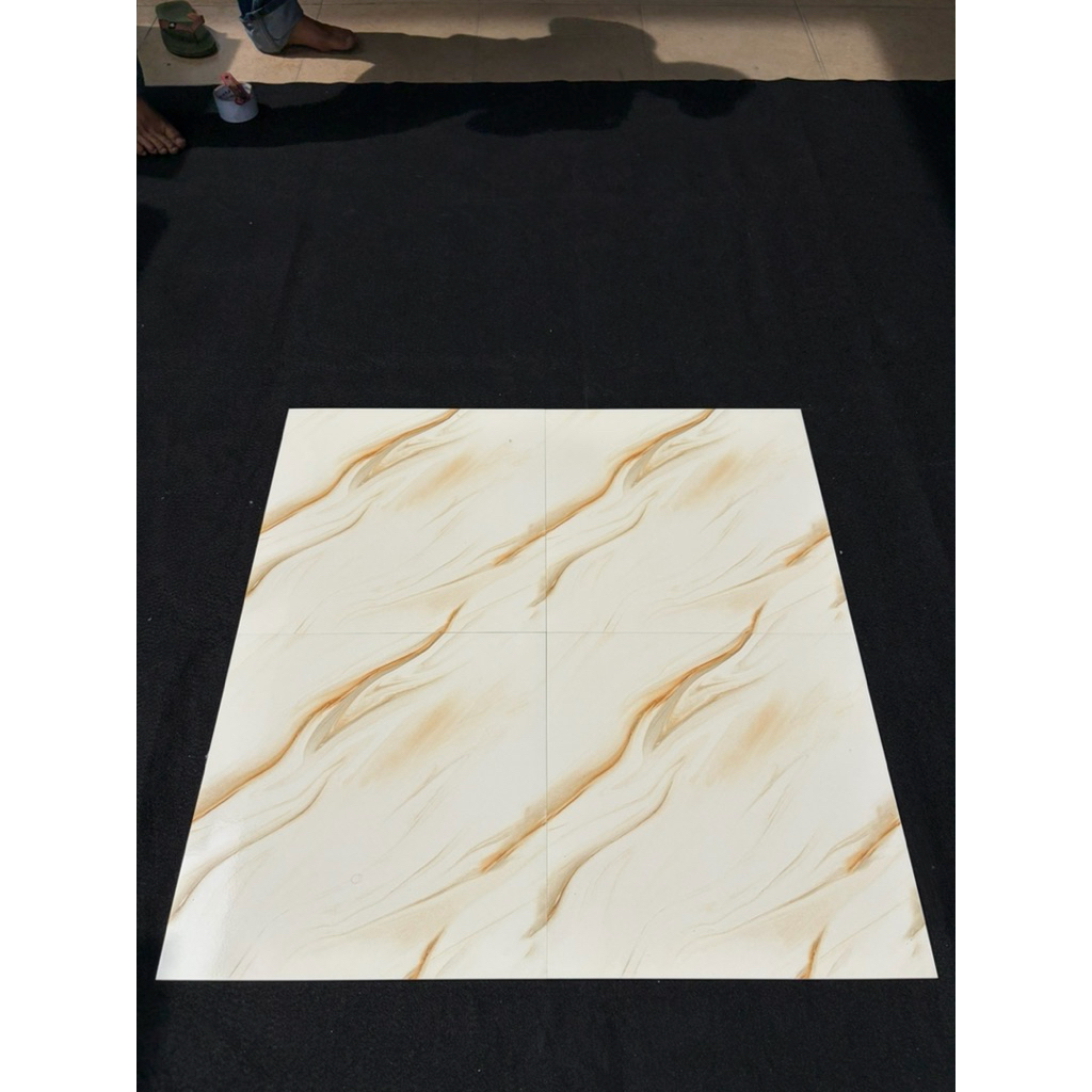 keramik arwana 40x40 Alcala beige semi granit Glossy A