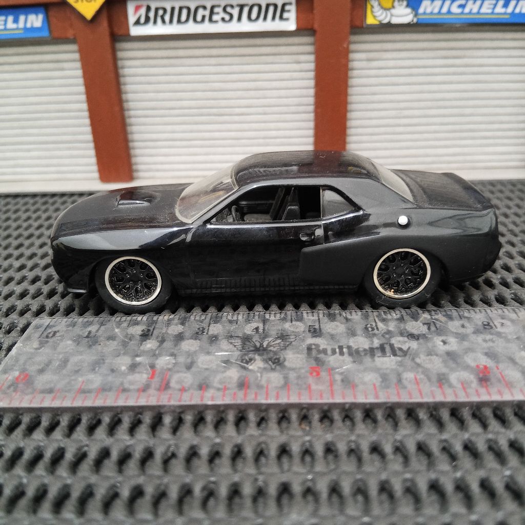 JADA LOOSE 2012 DODGE CHALLENGER SRT8 HITAM FAST FURIOUS