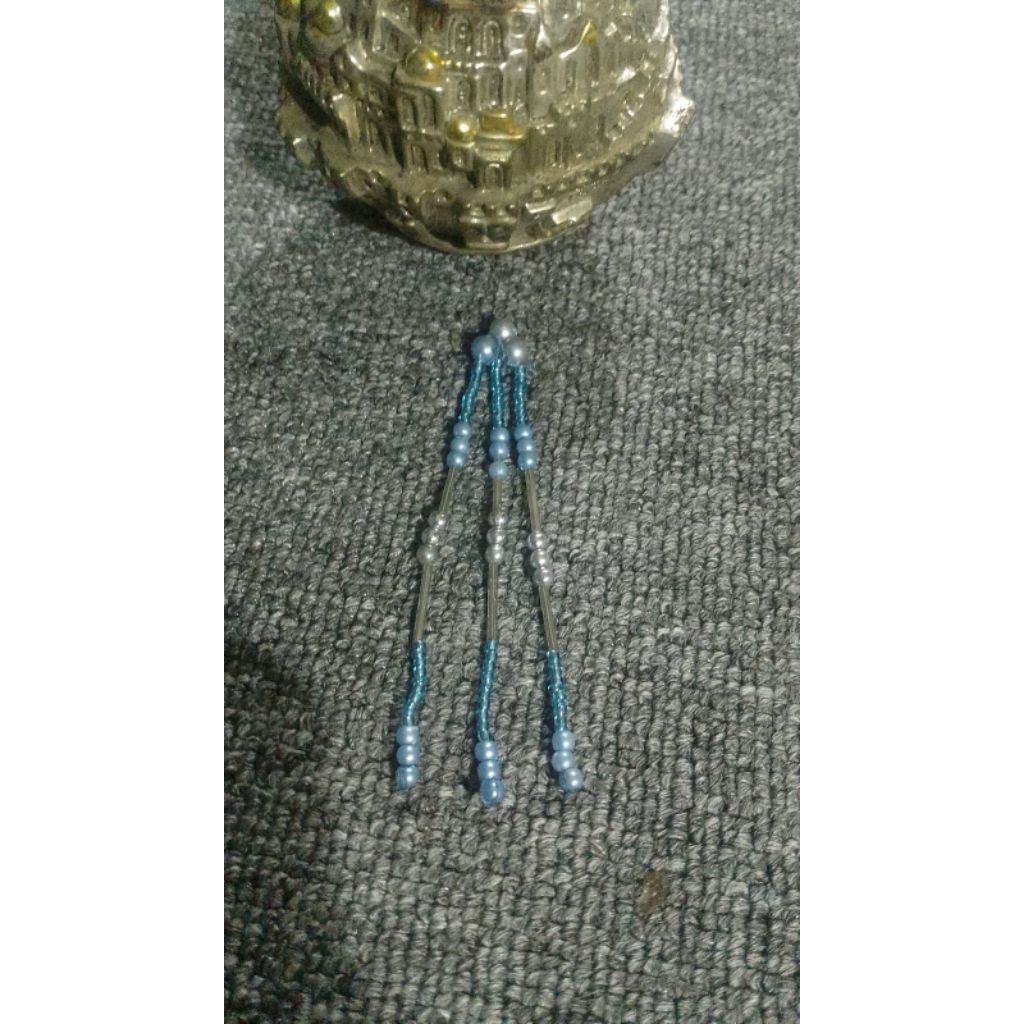 Payet juntai/Payet mutiara buat gaun kebaya modern