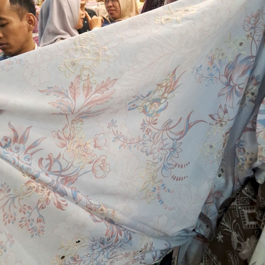 Kain katun bordir bolong import premium/kain bordir katun halus