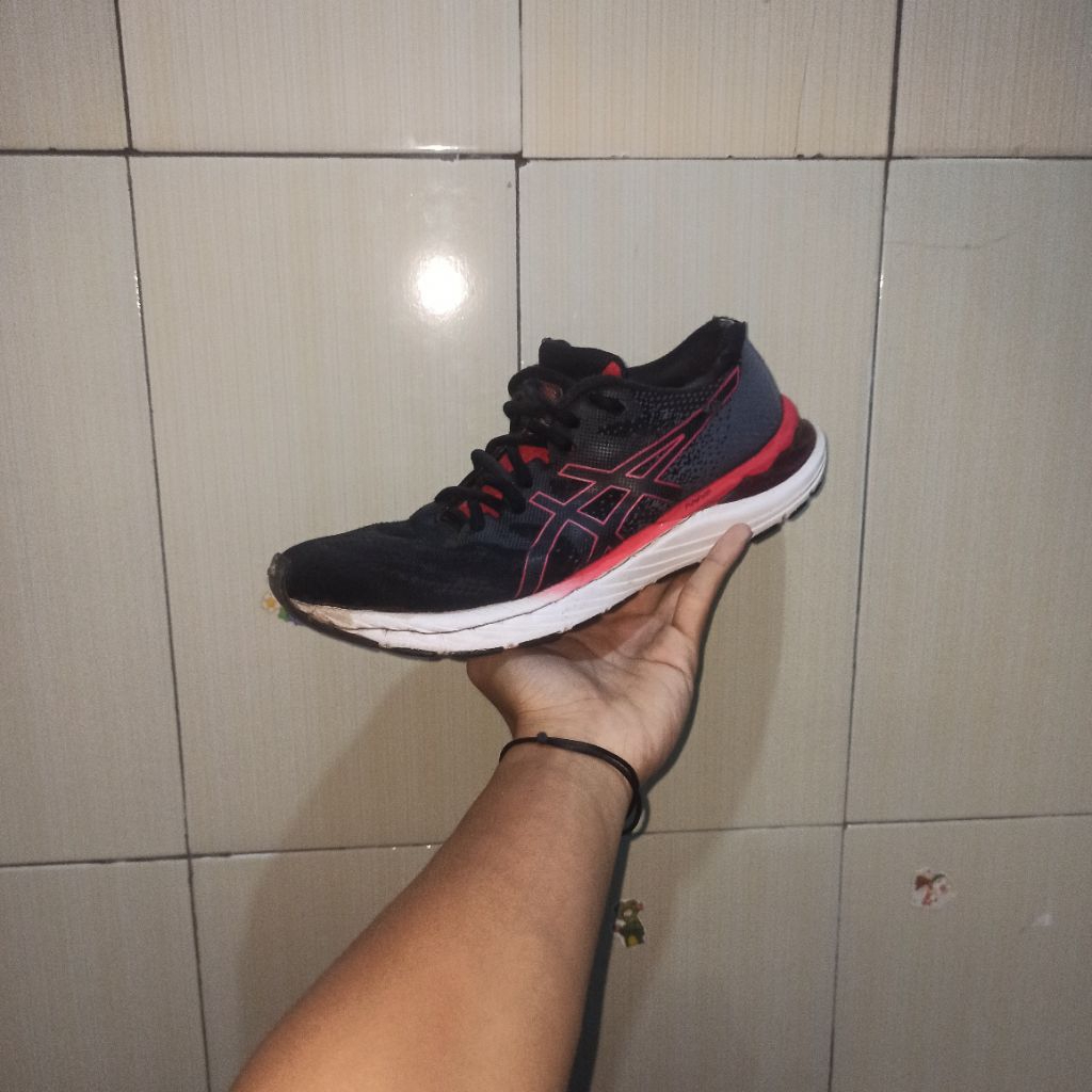 sepatu voly second asics gel kayano 28 sz 42