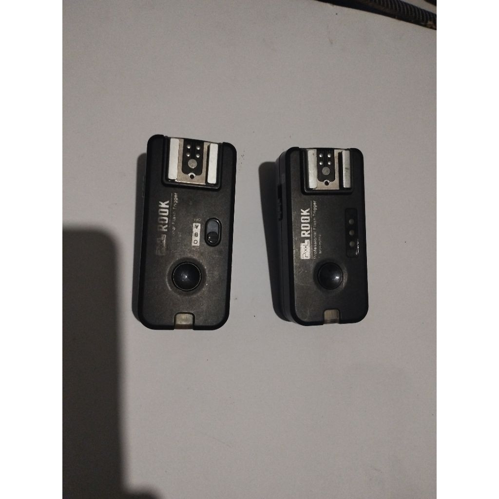 pixel rook flash trigger (minus)