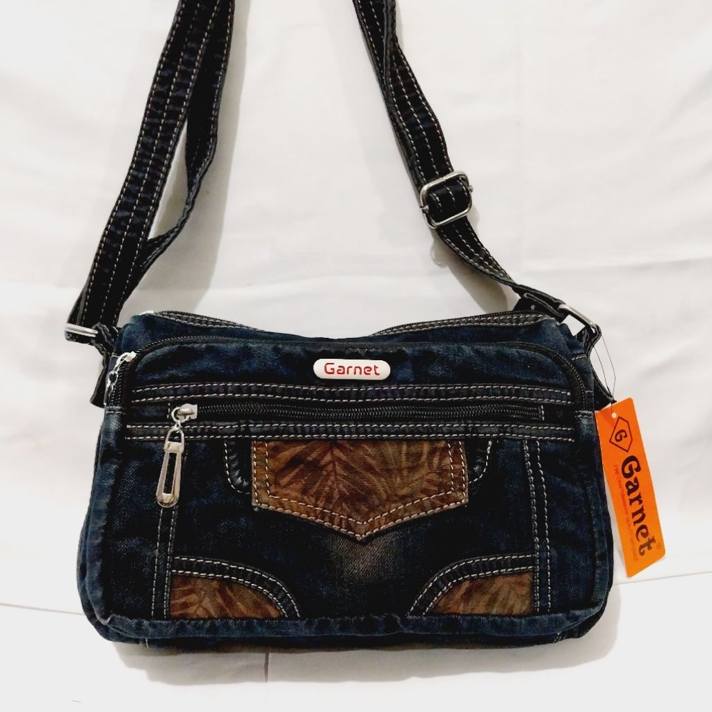 Tas Jeans Wanita Garnet