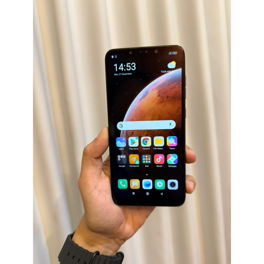 Xiomi Phocophone F1 6/128 Second Seken Bekas Murah Bergaransi
