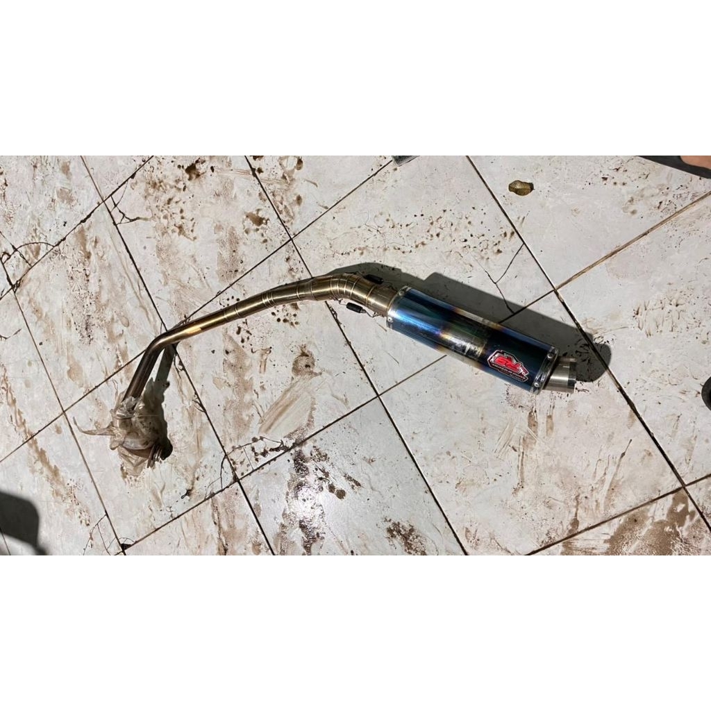 knalpot satu set leher original r9 mugelo buat vixion semua aman tnpa minus