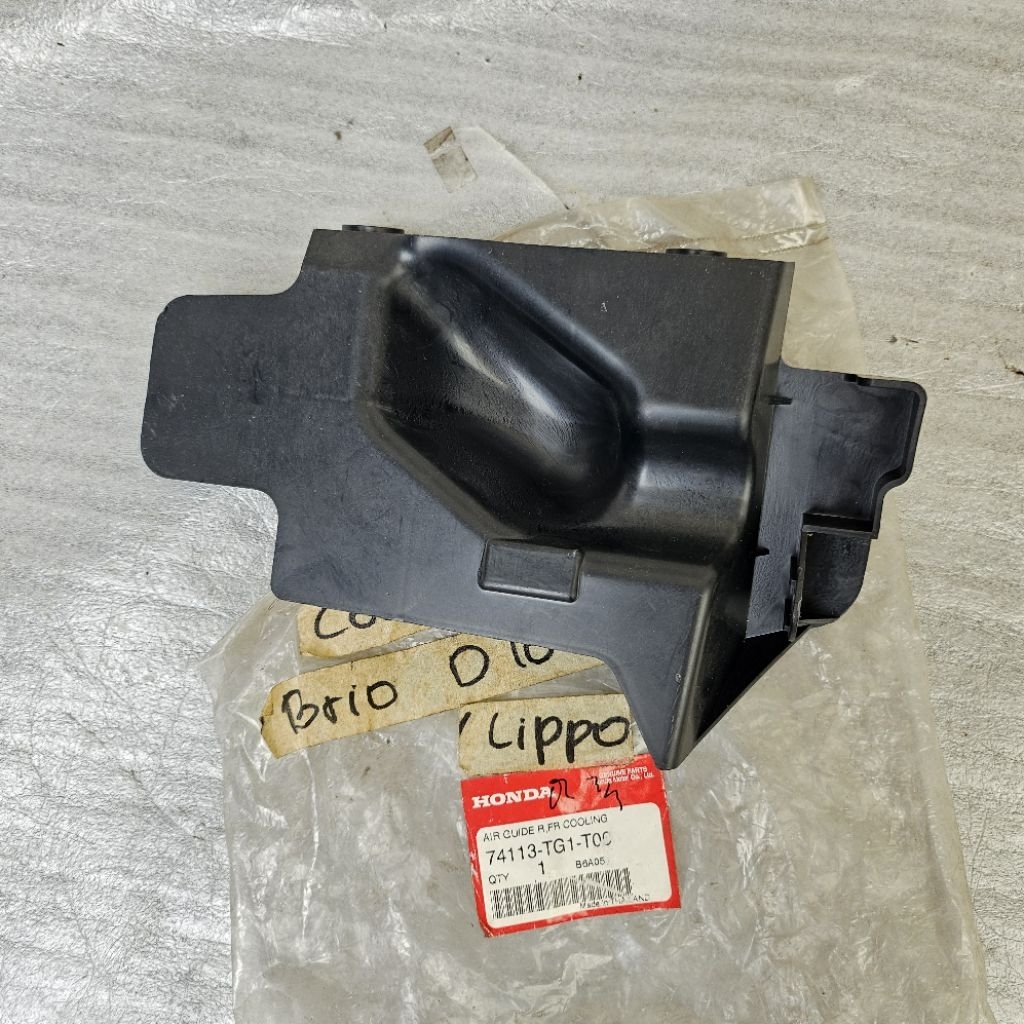 Tutup cover air guide cooling jalur ac depan kanan honda brio satya 74113-TG1-T00