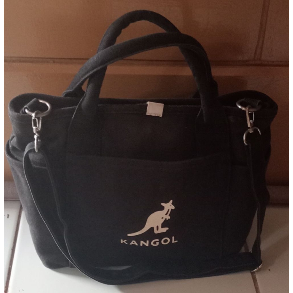 [Preloved] Sling bag Brand Kangol