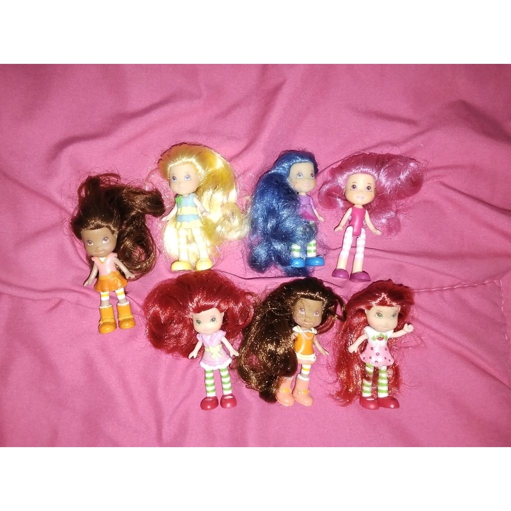strawberry shortcake mini figure