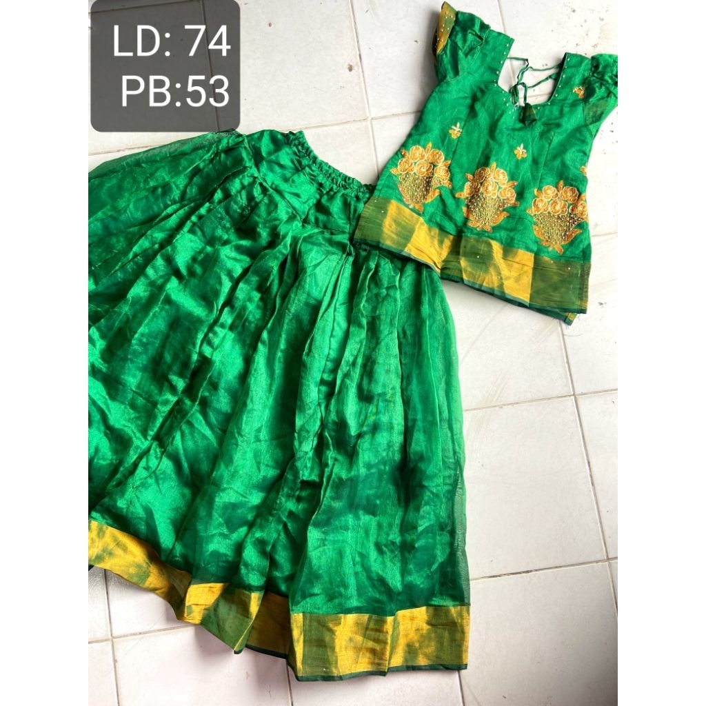 Lengga anak hijau cerah