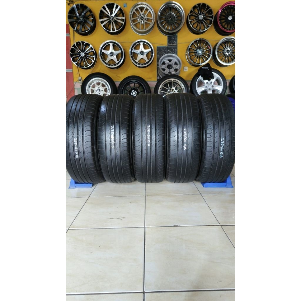 BAN SECOND/COPOTAN 235/60 R18 DUNLOP SP SPORT MAXX