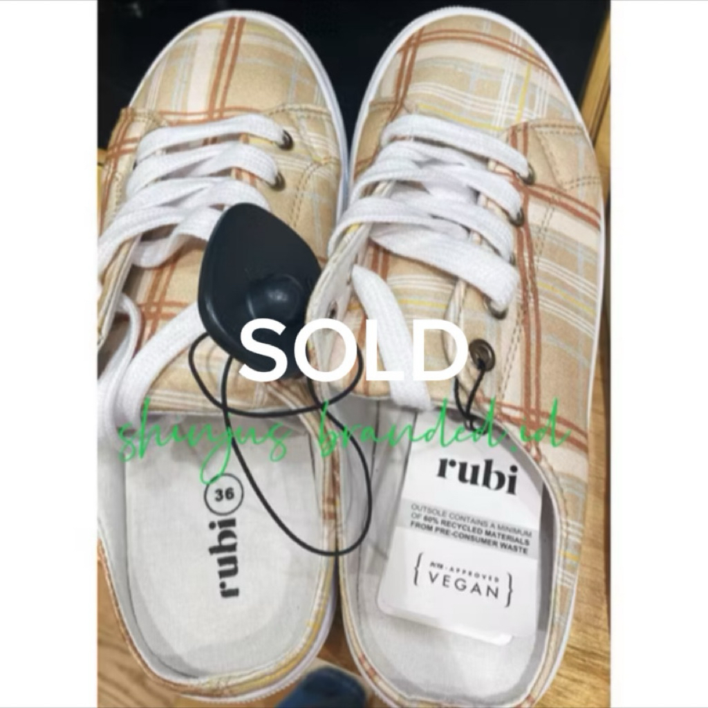 Rubi Slip On Cewek