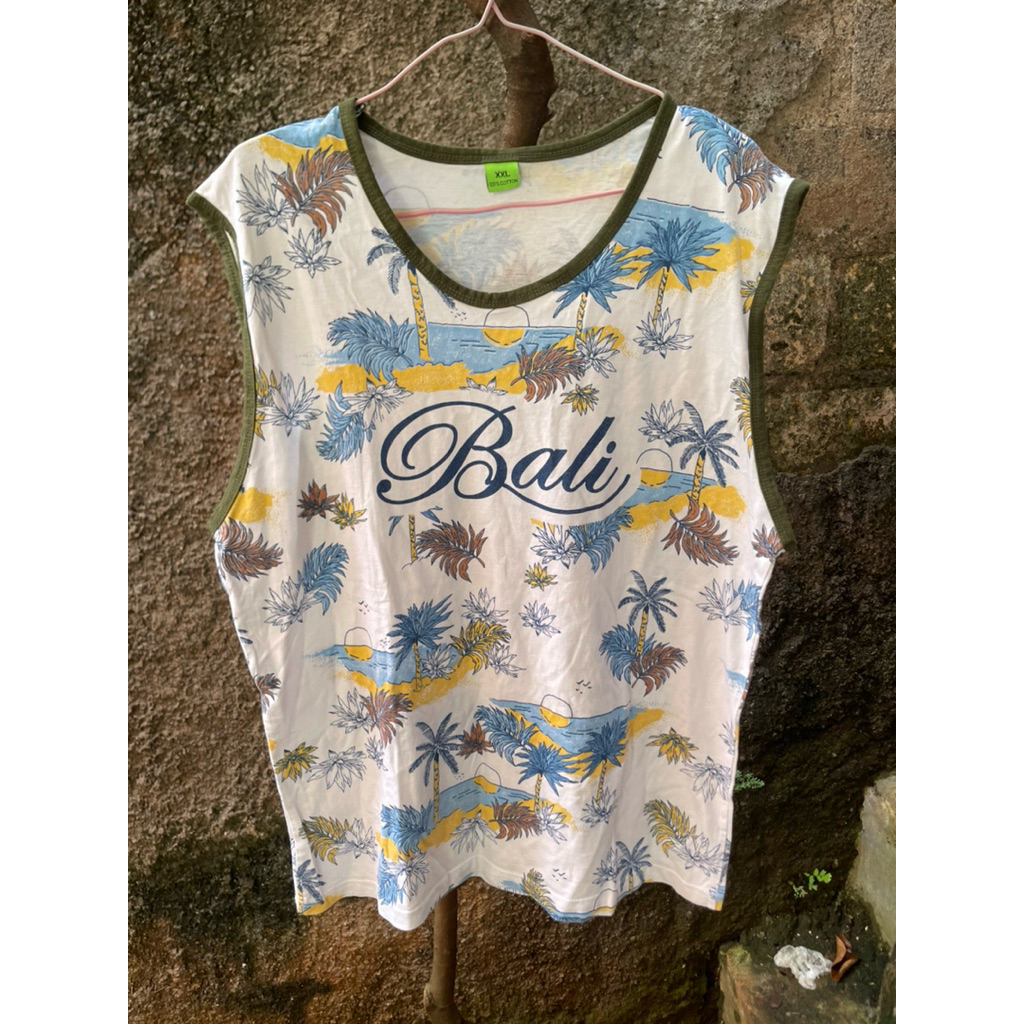 pl Atasan pria Atasan wanita Baju pantai Baju santai Outer Baju bali Tanktop bali PRELOVED