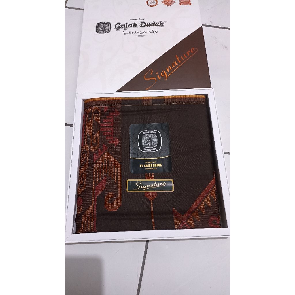 SARUNG GAJAH DUDUK SIGNATURE