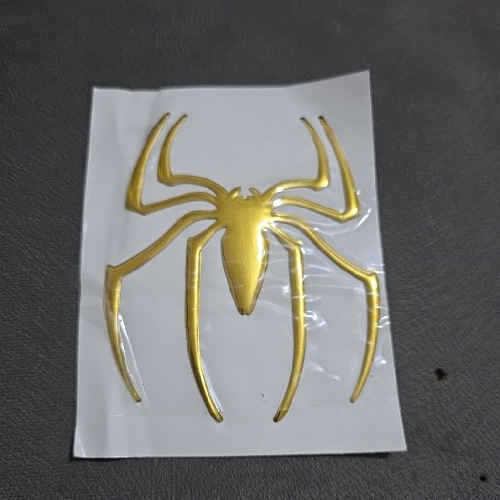 emblem serangga timbul bahan resin