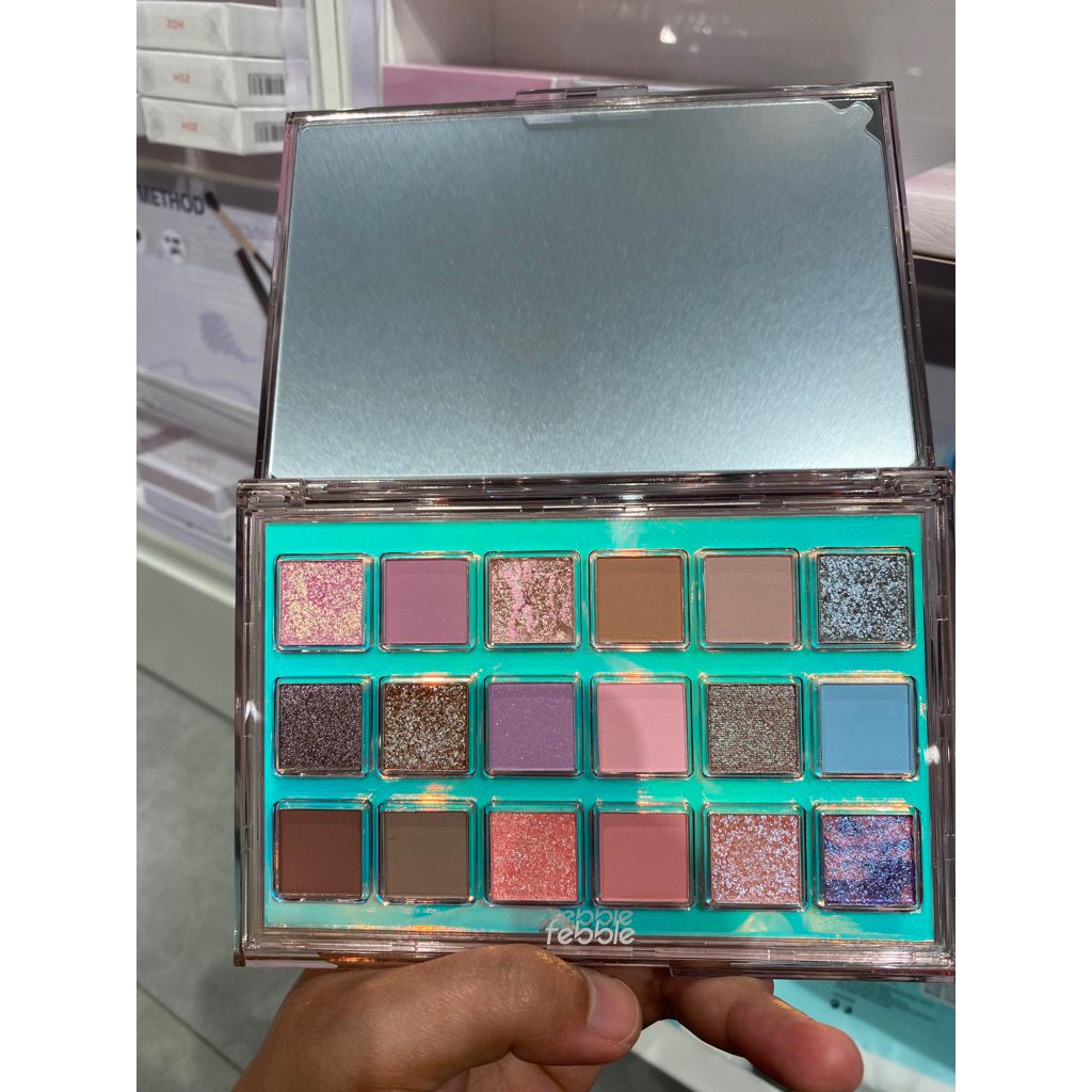 FEBBLE COLORS EYESHADOW 01 PARROT PALLETE