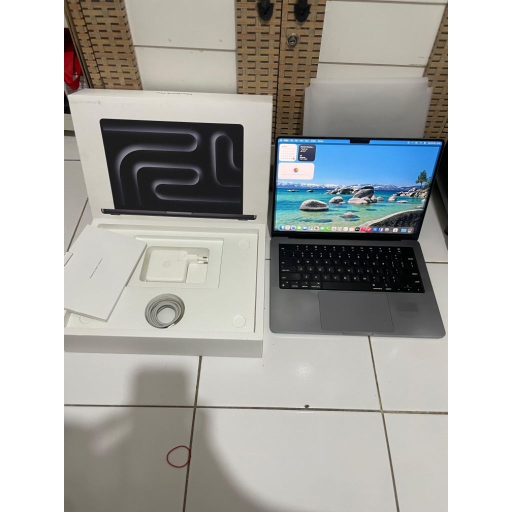 Apple MacBook M1 Pro 14 inch 16GB 512GB Second Murah