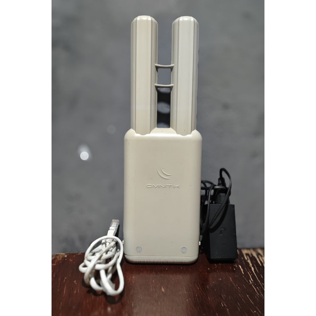MikroTik RB OmniTikU-5HnD / OmniTIK 5 (AP 5GHz MIMO 7,5 dBi Dual-Pole) Bekas Hidup