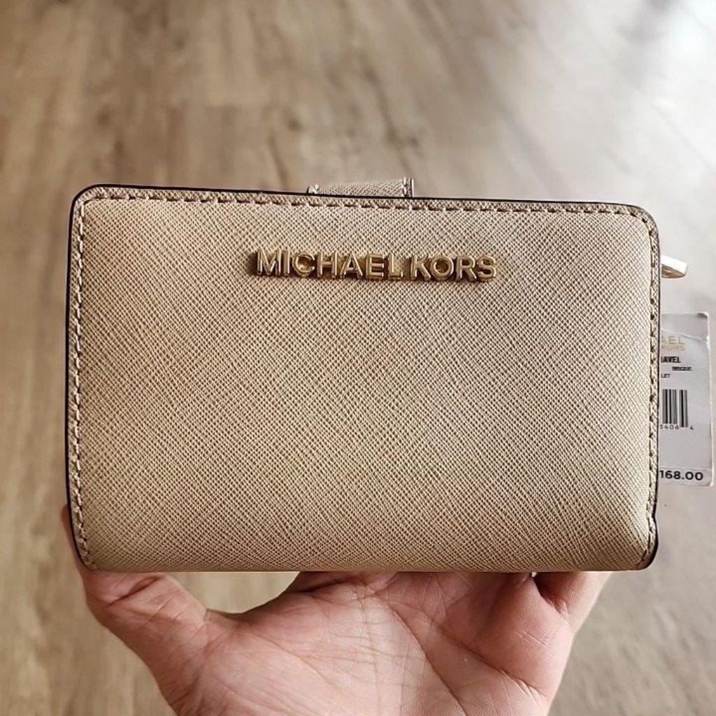 dompetMichaelKors