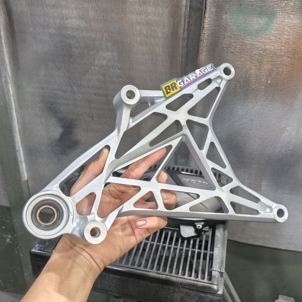 swing arm vario 125 150 led new coak