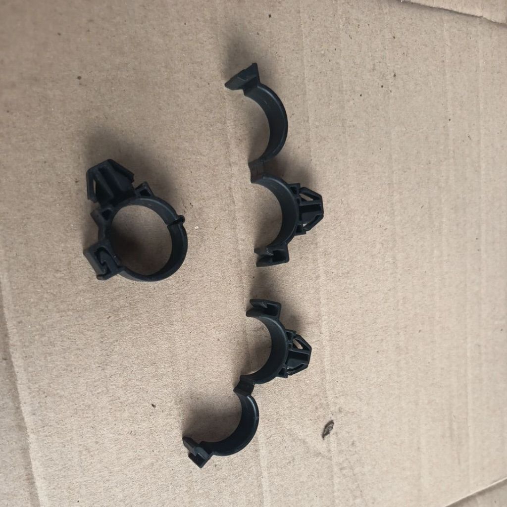 kleman kabel bodi mobil universa original