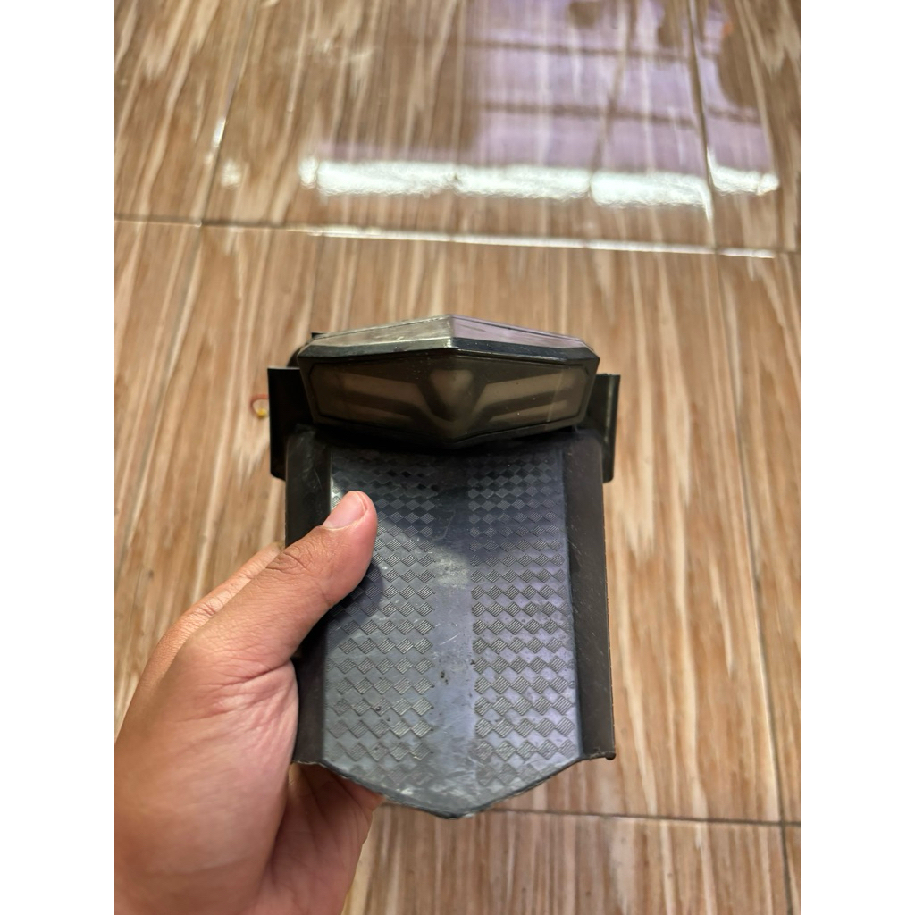 Undertail stoplamp crf