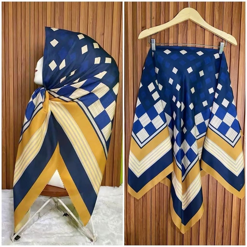KERUDUNG SEGI EMPAT HIJAB MOTIF KODE  171 KOTAK NAVY KEHITAMAN
