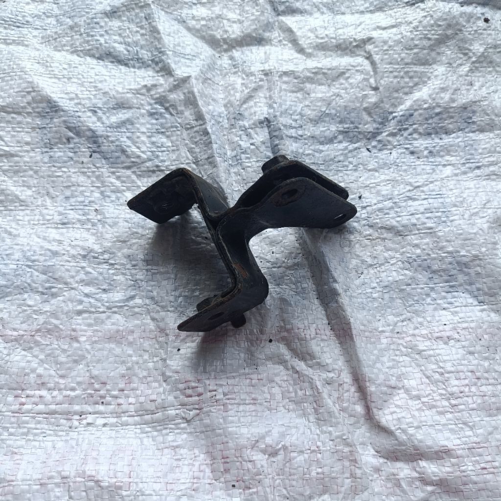 Bracket brecket braket breket pangkon dudukan klakson Honda Gl Pro max neotech megapro primus megapr