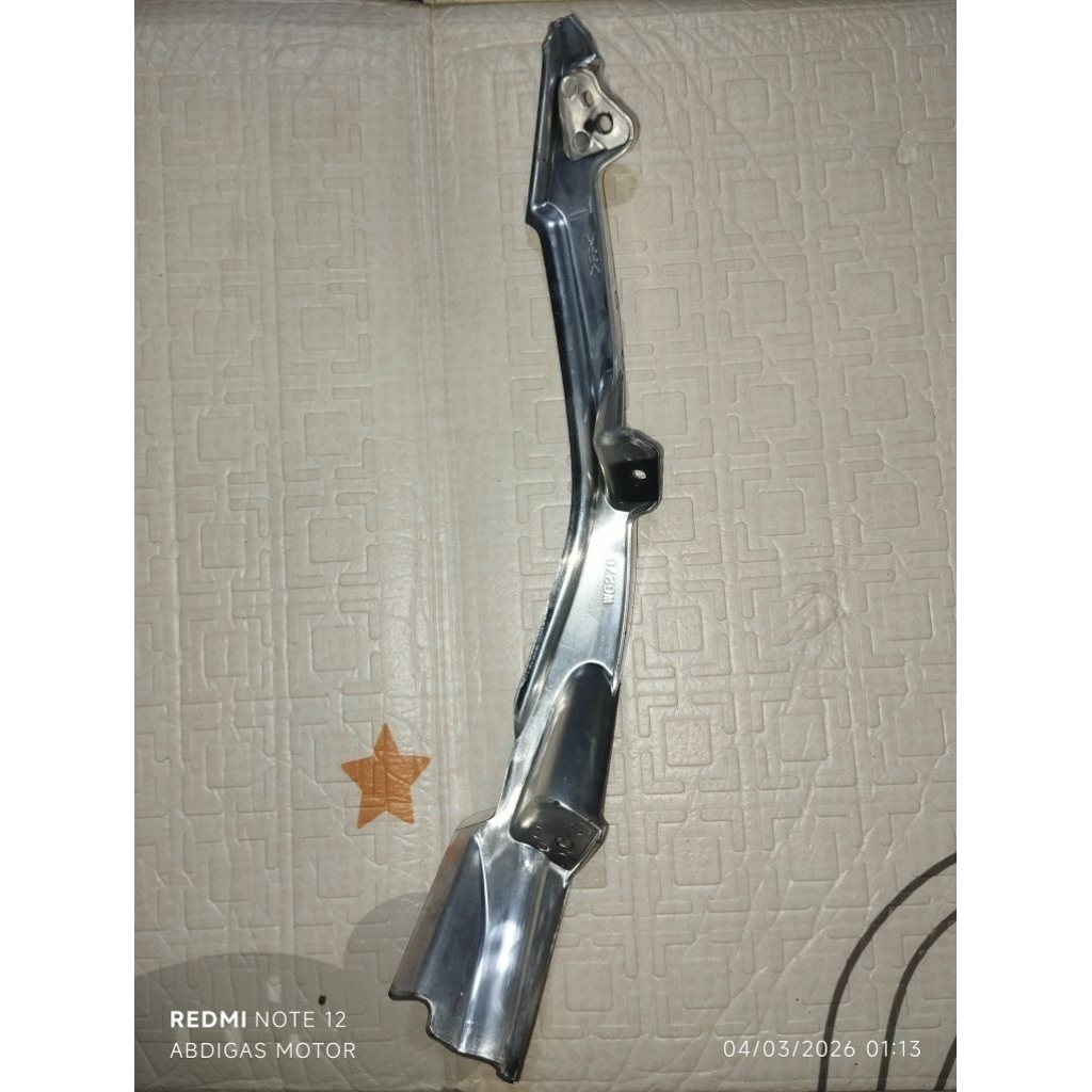 Cover Silver Alis Bawah PCX 160 Original Copotan