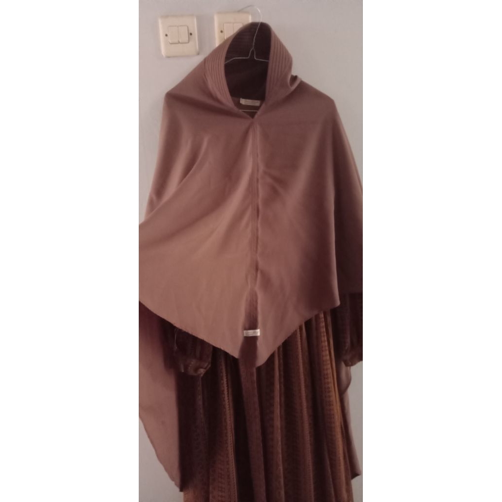 PRELOVED Gamis set khimar by gerai aliyah