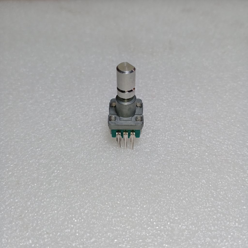 Potensio Rotary Original ALPS 30 klik  untuk DBX BBE