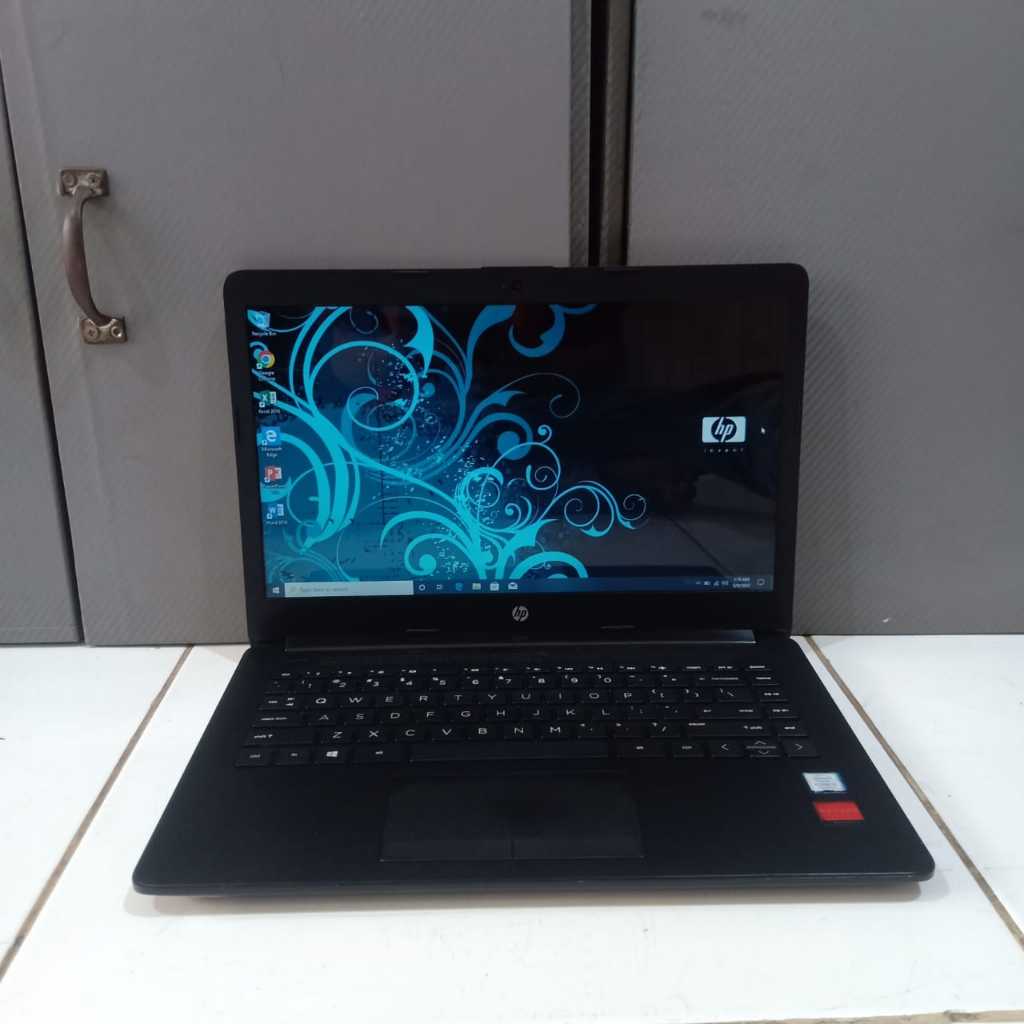 Laptop Hp 14-ck0006TX, Core i3-7020U, ###Dualvga: - Intel HD Graphics 620, - Amd Radeon R5 M435 2Gb,