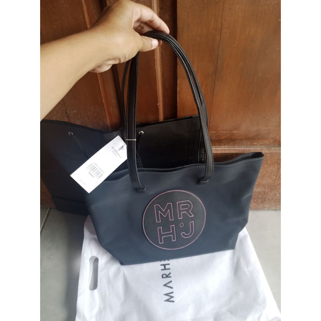 tote m@rhn.j daks grey