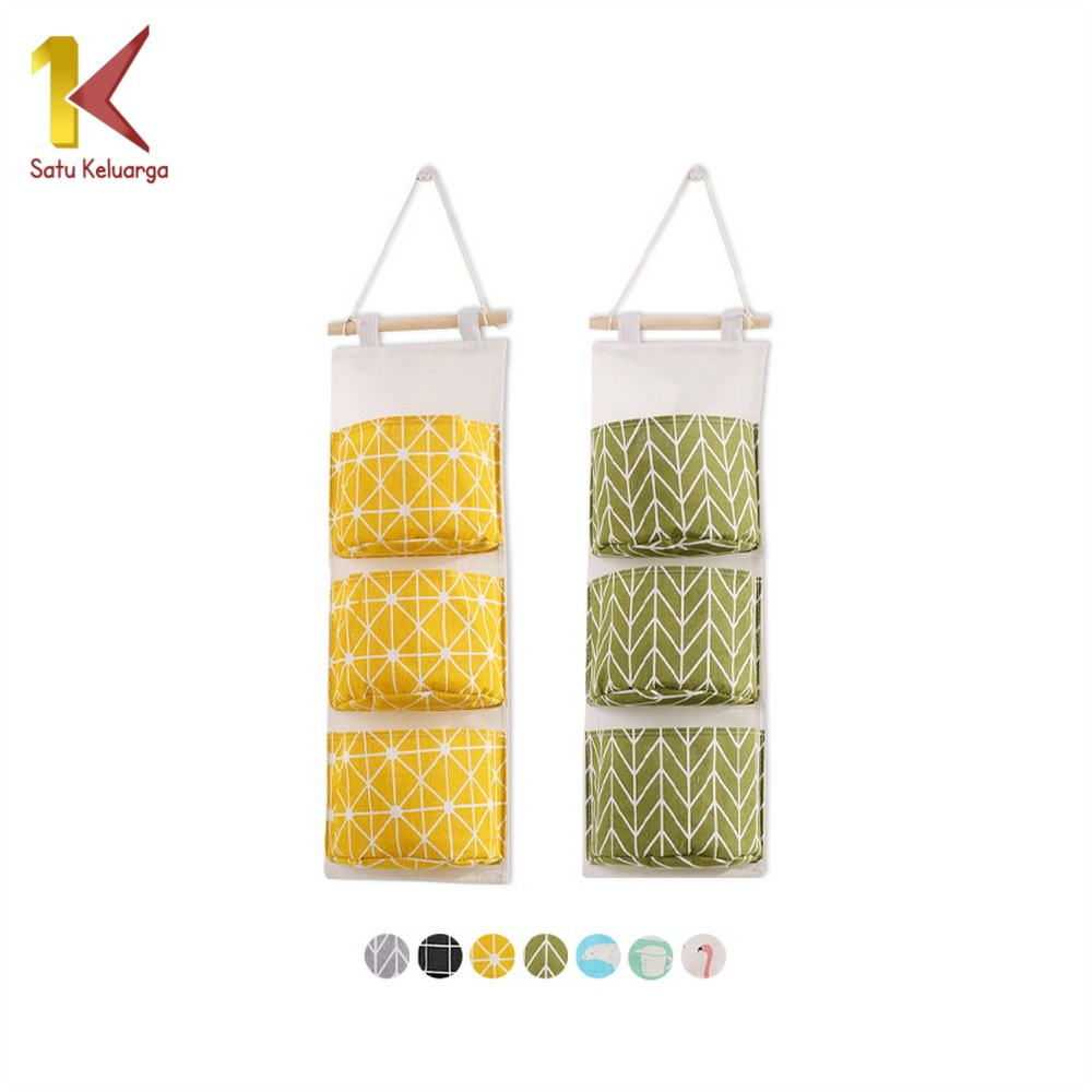 Satu Keluarga Pouch Gantung 3 Sekat Multifungsi Bahan Kain Kanvas Motif  C733  Rak Gantung Organizer