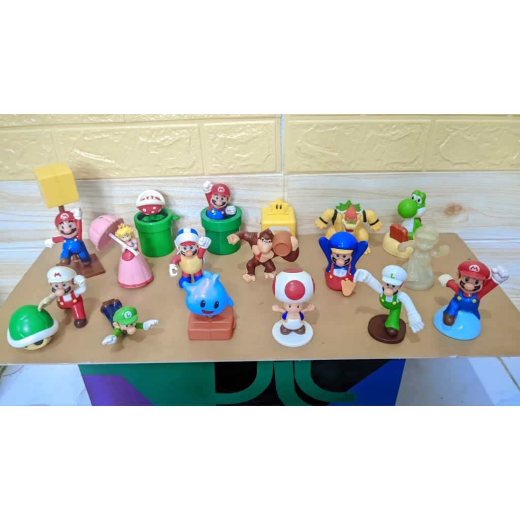 Mario Bros Figure 18 Pcs Takeall by MCD