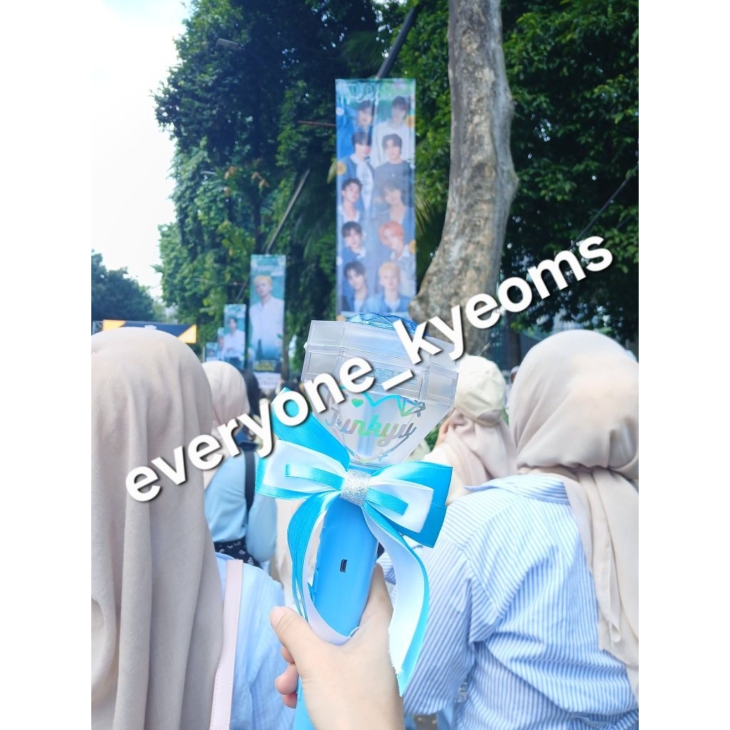 TEULIGHT TREASURE LIGHTSTICK V1 PRELOVED READY INA