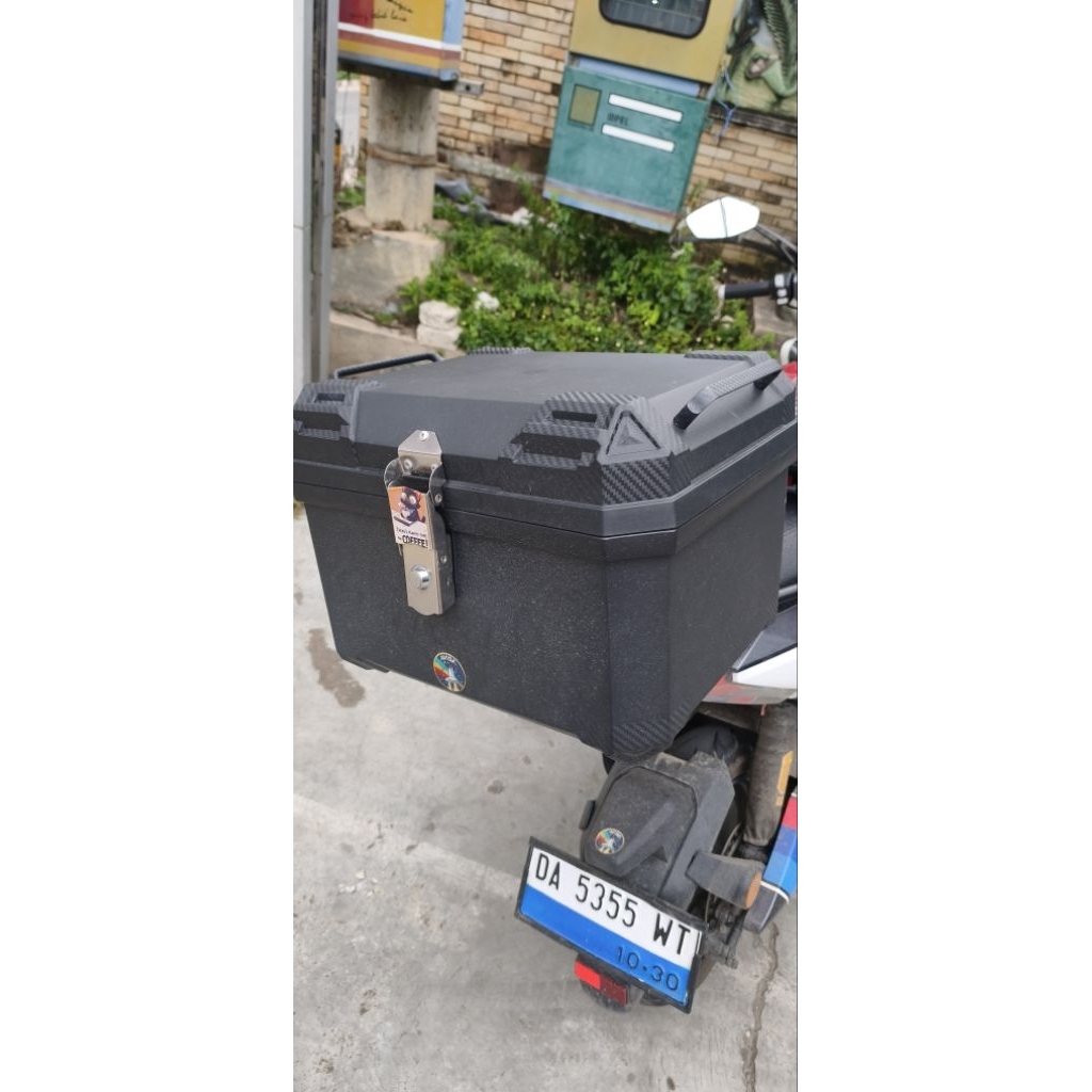 Box Motor 45Liter Kotak