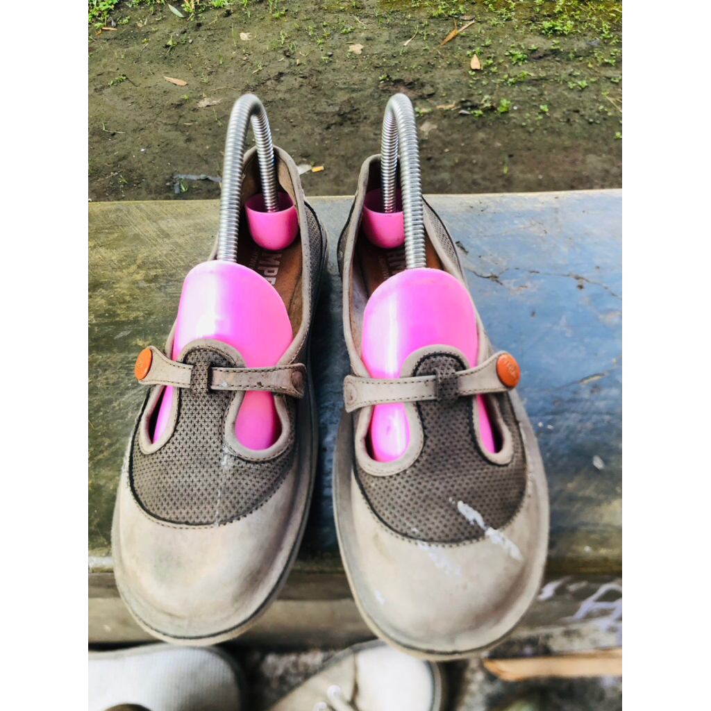 sepatu kulit wanita merk camper uk37