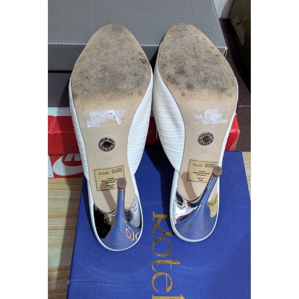 Sepatu Pesta ROTELLI