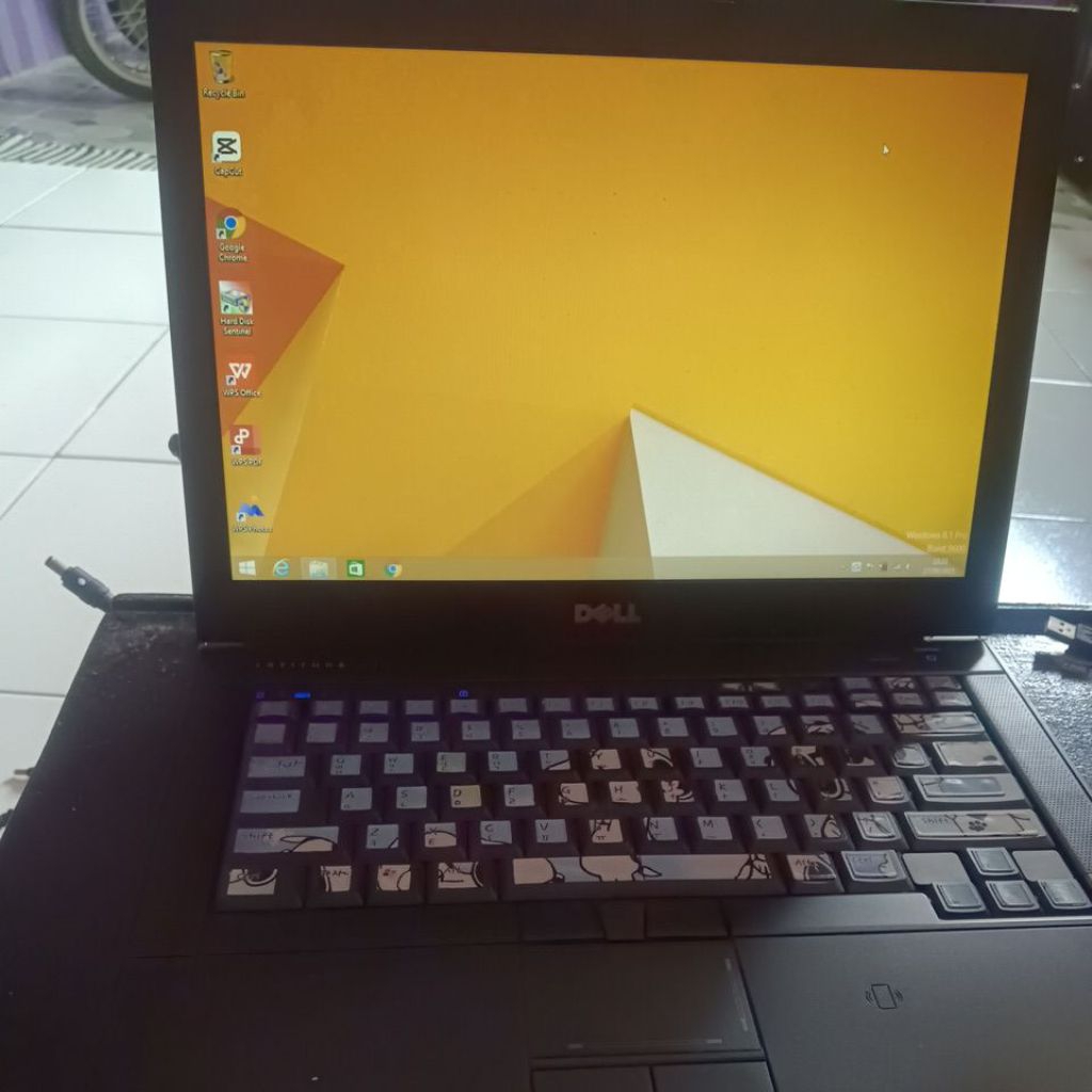 DELL LATITUDE E6410 CORE I5 M520 (minus)