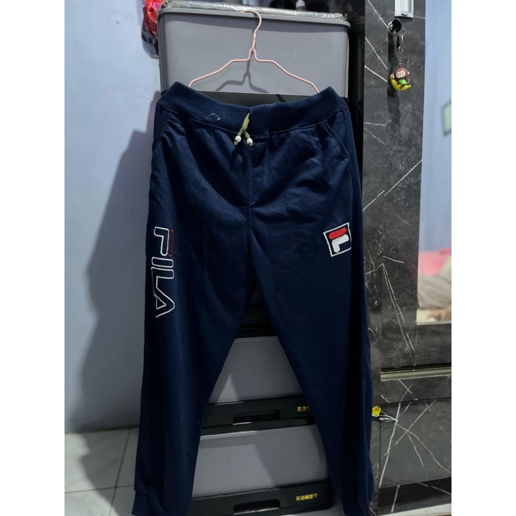 Preloved Celana training FILA KW